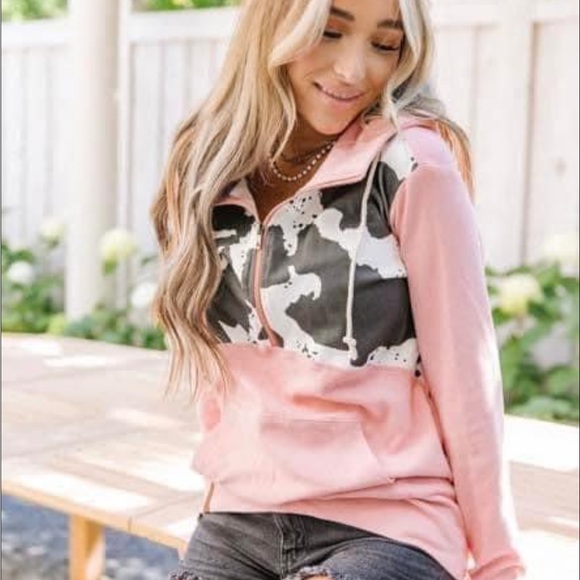 AMPERSAND AVE Tops - NWT Ampersand Ave Can’t Be Tamed Half Zip Medium